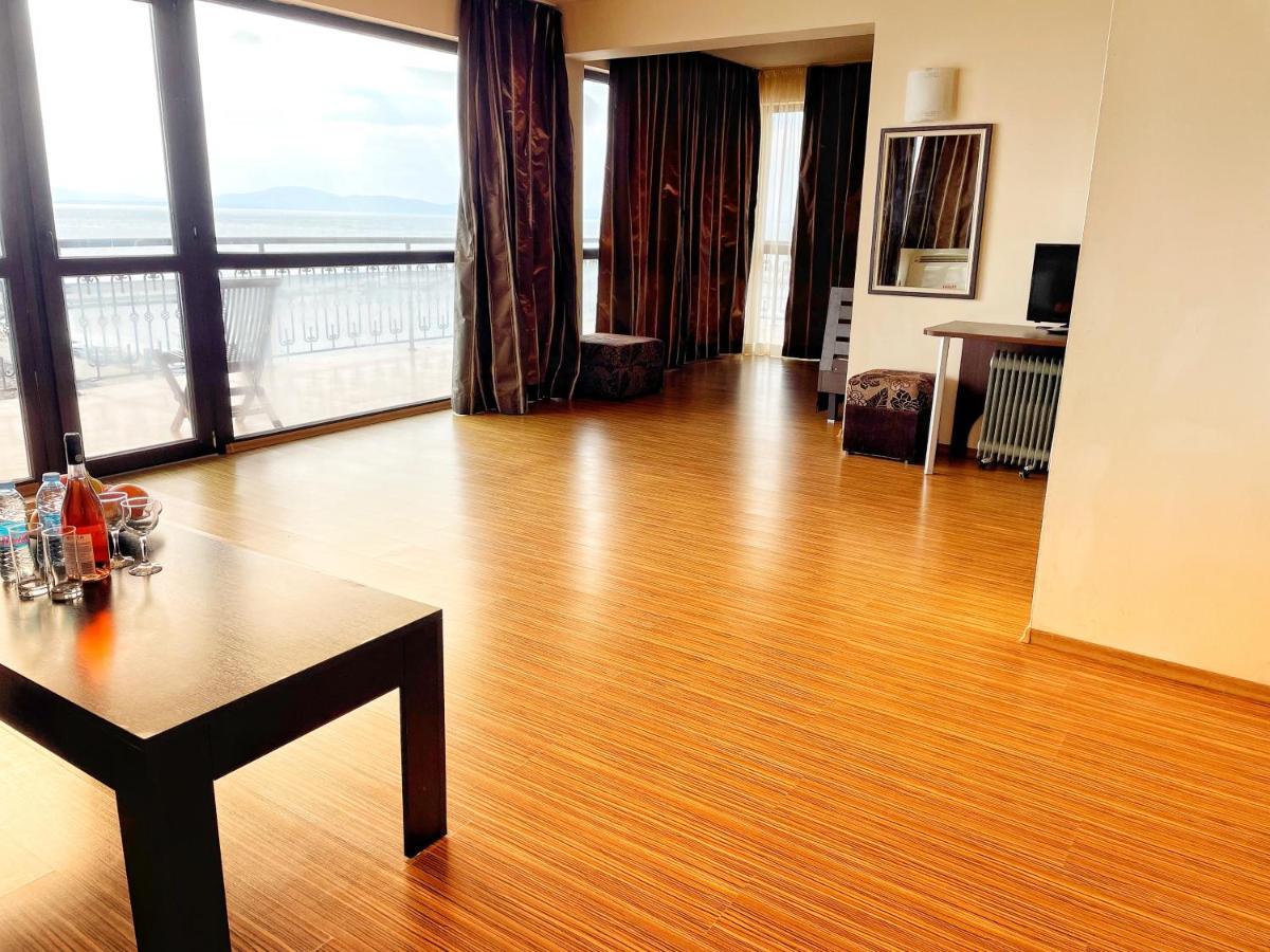 At The American'S Hotel Pomorie Extérieur photo