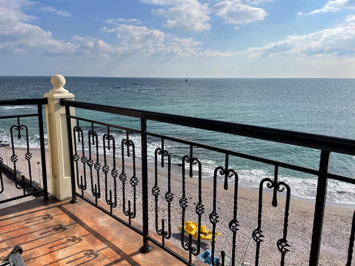 At The American'S Hotel Pomorie Extérieur photo