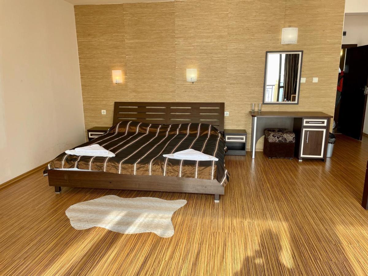At The American'S Hotel Pomorie Extérieur photo