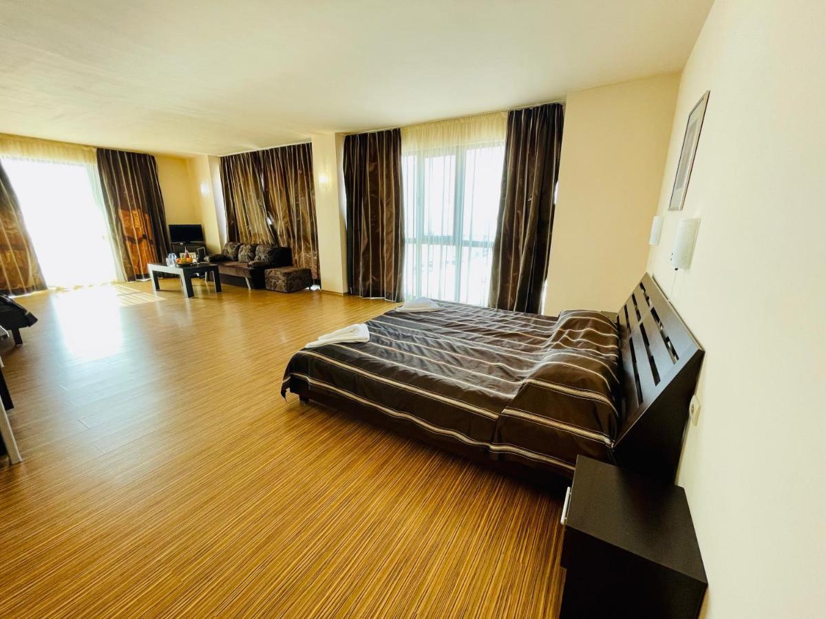 At The American'S Hotel Pomorie Extérieur photo