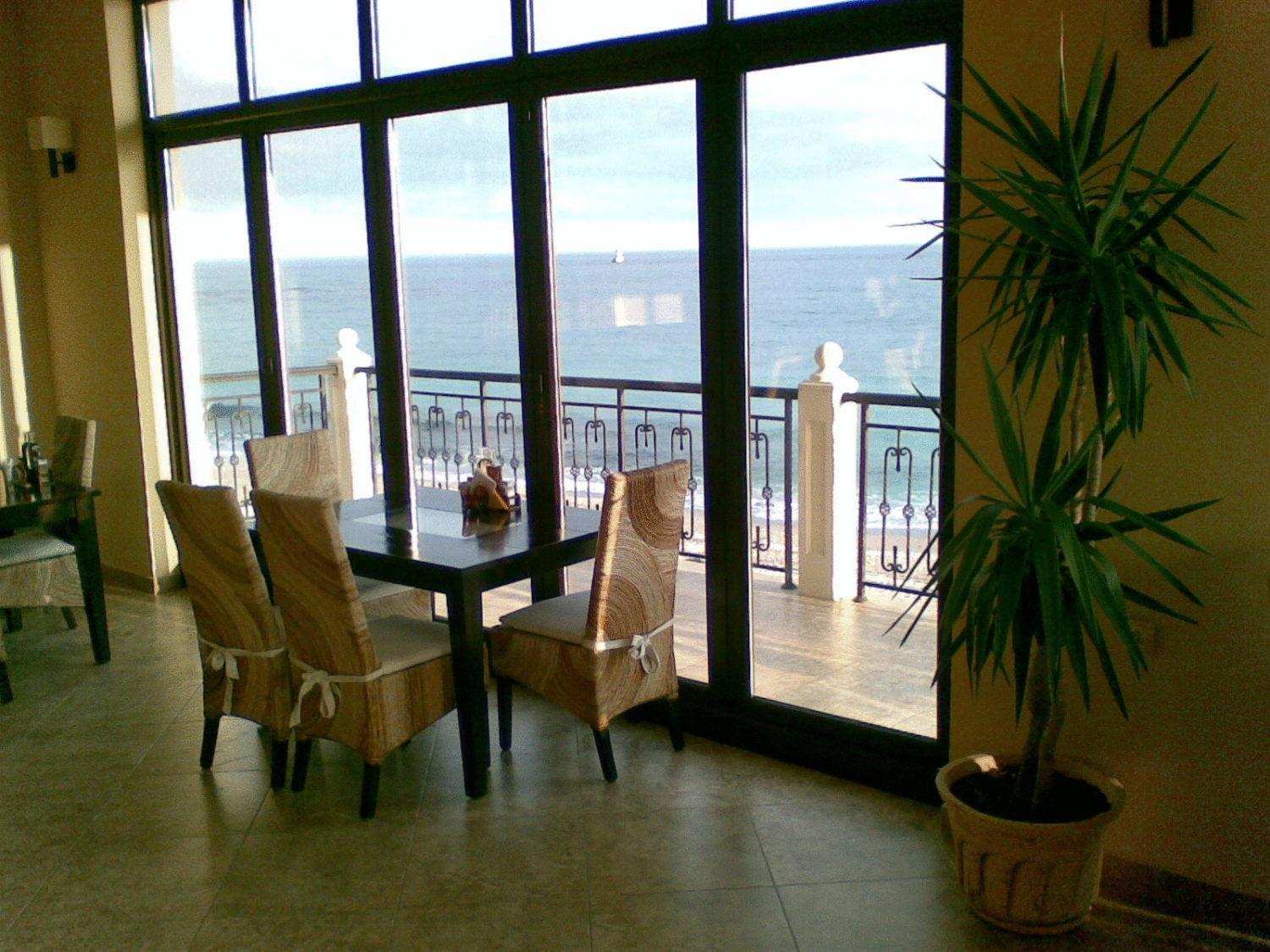 At The American'S Hotel Pomorie Extérieur photo